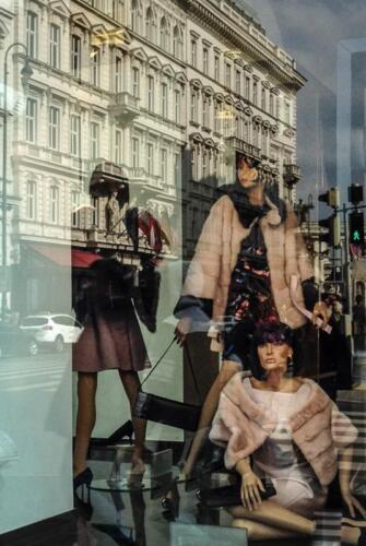 Urban Reflections XXI: Vienna • ©Jo Wright Whitten